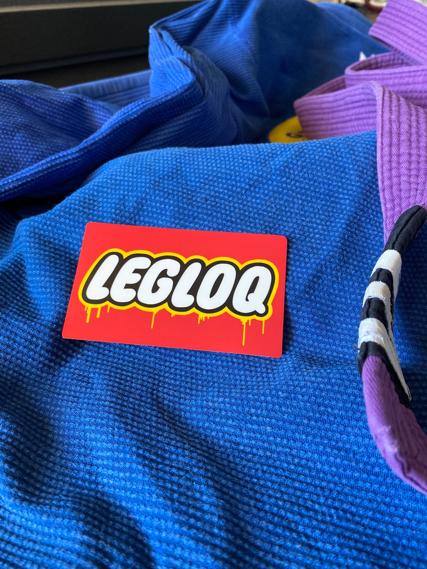 LEGLOQ - Sticker